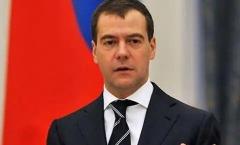 Skutočné meno Dmitrija Medvedeva radikálne mení fakty jeho biografie
