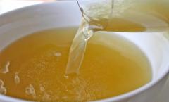 How to cook chicken broth?